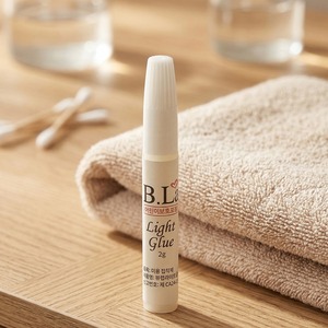 [K-ESSENTIALS] Colle adhésive pour ongles à presser 2g Formule UV Formule personnalisée Étiquette privée Adhésif pour ongles - Product Image 3
