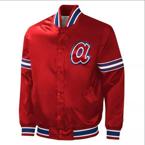 Blouson bomber en satin rouge avec logo d'équipe de baseball, style varsity léger - Product Image 1