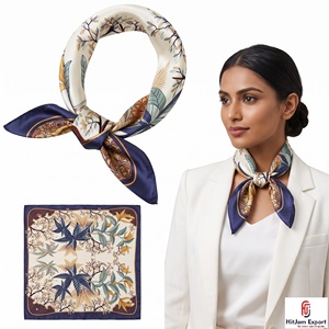 Élégant foulard carré imprimé sur mesure avec pompons, en tissu doux, pour femme, faible MOQ, fournisseur OEM ODM, fabricant - Product Image 3