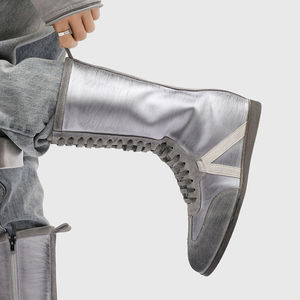Botas de Boxeo y Esgrima Minimalistas WARZONE SPORTS, Ligeras, de Piel Sintética, con Cordones Cilíndricos y Caña Alta - Product Image 1