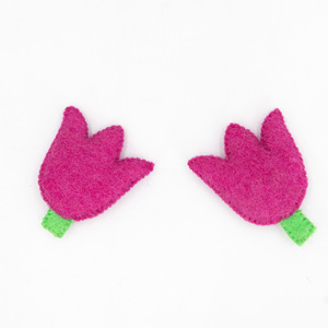 ดอกทิวลิปทำมือจากผ้าสักหลาด – ของตกแต่งพวงมาลัยฤดูใบไม้ผลิและฤดูร้อน, ของตกแต่งดอกไม้จากผ้าสักหลาด, งานฝีมือที่เป็นมิตรต่อแรงงานและมีคุณค่าทางสังคม - Product Image 2