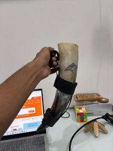 Cuerno para beber de estilo vikingo, pulido, impermeable, hecho a mano con materiales orgánicos indios, estilo animal, arte coleccionable, artesanía. - Product Image 3
