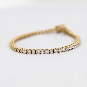 Bracelet de mariée tennis en or massif 10K 14K 18K avec diamants de laboratoire taille ronde, couleur DEF, clarté VS VVS, certifié IGI, serti à griffes - Product Image 3