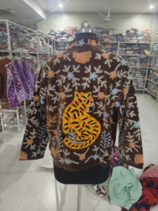 Embroidered Velvet Safari Jacket Women's Brown Floral Pattern Button up Collar Full Sleeve Breathable Autumn Coat <b>Gift</b> <b>for</b> <b>Her</b> - Product Image 6