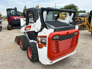 Cargadora Compacta de Dos Velocidades S64 2020 con Cabina Cerrada, Máquina de Construcción de Alto Rendimiento - Product Image 6