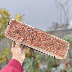 Estuche de piel genuina de diseño único, hecho a mano y resistente al calor para plancha de pelo, organizador perfecto para herramientas de peluquería. - Product Image 1