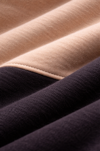 Conjunto Deportivo Premium para Hombre de Dos Tonos – Sudadera con Capucha y Pantalones Deportivos (Logotipo Personalizado, Estilo Urbano) - Product Image 5