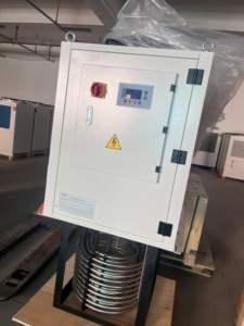 ติดตั้งง่ายตัวทำความเย็นน้ำมันไหลต่อเนื่องและตัวทำความเย็นแบบแช่น้ำมันหล่อลื่นที่ใช้น้ำมันเย็นในการใช้งานในอุตสาหกรรม - Product Image 4