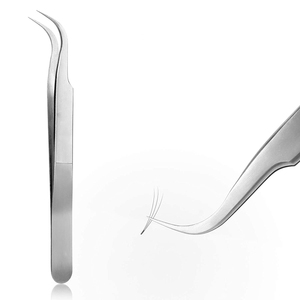 Juego de Pinzas para Pestañas de Acero Inoxidable con Acabado Espejo, 3 Piezas, para Uso en Salones de Belleza - Product Image 4