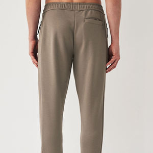 กางเกงลำลองน้ำหนักเบาสำหรับผู้หญิงและผู้ชาย รุ่นปี 2026 ผ้าฝ้าย/โพลีเอสเตอร์กันยับ ซักง่าย สไตล์ลำลอง ขายส่งแบบสั่งทำพิเศษ - Product Image 3