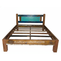 Lit double pliable minimaliste DIVADI en teck massif de bateau récupéré, tête de lit démontable, couleur naturelle, écologique et durable