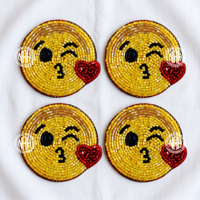 Ensemble de sous-verres perlés faits main motif cœur jaune et rouge, sous-verres mignons pour boissons, décoration de table originale, sous-verres de bar, vente en gros, idéal pour offrir