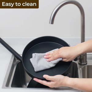 Estante para especias de metal negro redondo de 2 niveles, perfecto para mantener las especias perfectamente organizadas y fáciles de encontrar. Venta al por mayor desde India. - Product Image 2