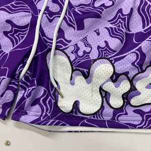 กางเกงขาสั้นผ้าแคนวาสสำหรับออกกำลังกายผู้ชายสไตล์สตรีท ผลิตในปากีสถาน พิมพ์ลายแบบซับลิเมชั่น ระบายอากาศได้ดี ผลิตจากโพลีเอสเตอร์ 100% - Product Image 3