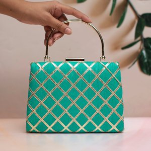 Bolso de Mano de Alta Calidad para Fiesta, Bordado en Tela Gota Patti Turquesa, Diseño Artesanal - Product Image 1