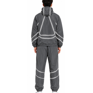 Survêtement en nylon personnalisé pour hommes, vêtements de sport en plein air, course à pied, jogging, fabricant de vêtements en gros OEM ODM, survêtement en nylon pour hommes - Product Image 6
