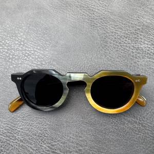 Lunettes de soleil en corne de buffle de qualité supérieure, monture sculptée à la main, style rétro élégant, lunettes de mode pour adultes - Product Image 4