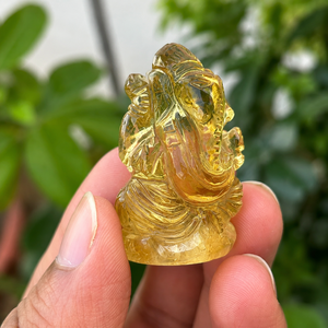 Statue de Ganesha en citrine naturelle sculptée à la main, idole en cristal de 1,5 pouce |   Petite figurine de dieu hindou |   Décoration Spirituelle Gif - Product Image 6