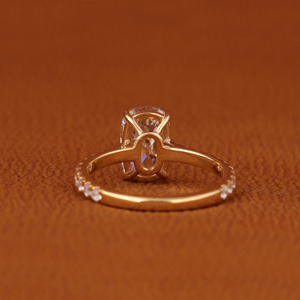 Bague de fiançailles en diamant de laboratoire taille radiant 2 carats, or 14K 18K, halo caché, solitaire, pour femme - Product Image 5