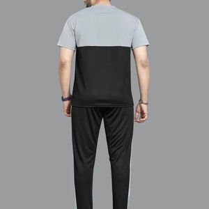 Venta al por Mayor de Conjuntos Deportivos para Hombre, Nueva Colección de Verano, Color Sólido, Estilo Casual, Dos Piezas - Product Image 2