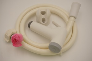 Juego de Ducha Horizontal de Pared con Rociador, de un Solo Orificio, Construcción en ABS Blanco, Moderno, Fácil Instalación - Product Image 5