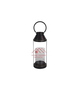 Farol de Metal de Diseño Clásico con Acabado Negro, Farol de Lujo Hecho a Mano - Product Image 1