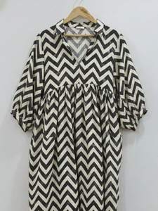 Vestido Midi Transpirable Ecológico Teñido a Mano 100% Algodón para Mujer |   Estampado floral, cuello en V, mangas abullonadas, silueta en A, natural - Product Image 5