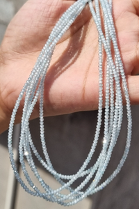 Cuentas de piedra de moissanita azul facetadas redondas de 2 mm sueltas para hacer joyas, collares y pulseras - Product Image 2