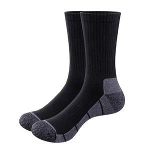 Chaussettes de sport athlétiques de qualité professionnelle, respirantes et personnalisables pour la distribution de marques. - Product Image 1