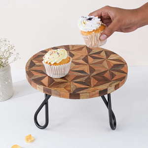 Support à gâteau en résine blanche et bois naturel, design nid d'abeille, pieds en métal robustes, faible MOQ, taille personnalisée pour mariages et usage domestique FWE - Product Image 6