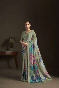 Sari indien prêt-à-porter en crêpe de soie imprimé numériquement, motif floral, avec chemisier assorti cousu - Product Image 5