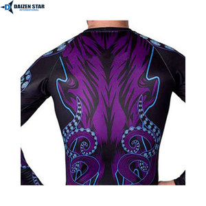 เสื้อรัดกล้ามเนื้อแขนยาวสำหรับผู้ชาย MMA Rash Guard สำหรับฝึกซ้อม BJJ ป้องกันการลื่นไถล ชุดต่อสู้ OEM - Product Image 4