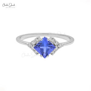 Produits tendance : Bague de fiançailles demi-halo en tanzanite et diamant taille carrée 5 mm avec or blanc 14 carats, provenant d'un fournisseur vérifié - Product Image 2