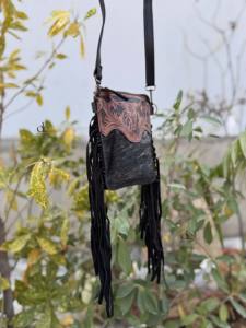 Vente en gros de sac à main pour téléphone sac à main à franges en fourrure de vachette véritable sac à bandoulière sculpté repoussé à la main sacs de petite taille pochette à bracelet sac à bandoulière - Product Image 2