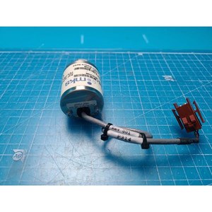 Pressostat MKS Baratron 41A-21439 pour chemise chauffante, utilisable comme pièce détachée d'équipement semi-conducteur d'occasion - Product Image 6