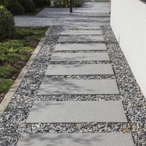 Petite pierre concassée décorative en pierre de galet dégringolé gris pour la fabrication de carreaux de terrazzo et pavage perméable pour une utilisation au sol - Product Image 3