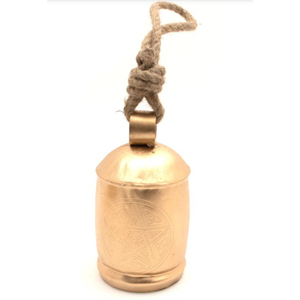 Campana de vaca de latón vintage de moda para colgante navideño, paquete de campanas con cuerda, cuerno metálico, campana de vaca metálica, campana decorativa navideña artesanal - Product Image 2