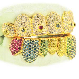Grillz de Lujo de Plata 925 Chapada en Oro con Moissanita, Aspecto Liso y Refinado, Claridad VVS - Product Image 2