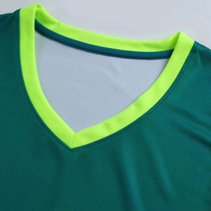 Tenue de basketball pour hommes, vêtements d'équipe professionnelle avec une coupe confortable pour les terrains intérieurs et extérieurs et l'entraînement - Product Image 3