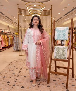 Conjunto de Kurti, pantalón y dupatta de diseñador para mujer, de la mejor calidad, ropa étnica tradicional, calidad de exportación, colección boutique, rosa bebé 85117 - Product Image 1