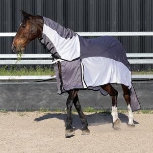 Couverture de cheval personnalisée, équipement équestre, couverture de concours confortable et réglable pour chevaux - Product Image 1