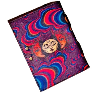 Carnet de notes en cuir arc-en-ciel personnalisé carnet de croquis vintage pour hommes et femmes avec reliure à coudre en fil - Product Image 1