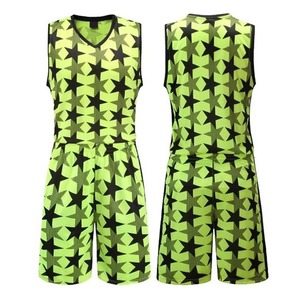 Uniformes d'équipe de basketball personnalisés en gros, maillots et shorts de basketball respirants, ensembles de vêtements de sport personnalisés - Product Image 3