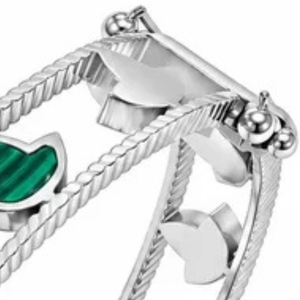 Brazalete de Malaquita Plateada con Diseño de Hiedra para Mujer, Elegante Joyería de Moda en Verde y Plateado, Accesorio de Lujo para la Muñeca - Product Image 5