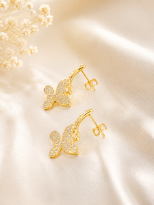 Élégantes boucles d'oreilles pendantes en moissanite plaqué or pour femme, forme papillon, sertissage long en argent sterling, idéales pour les soirées - Product Image 3