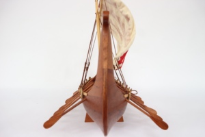 เรือจำลองไม้ DRAKAR VIKINGG 152 ซม. แบบคลิงเกอร์ งานฝีมือทาสีสไตล์เรือเดินสมุทร GIA NHIEN CO.LTD FB0011W ยุโรป - Product Image 2