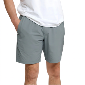 Shorts Bermuda pour homme, couleur unie, séchage rapide, taille élastique, avec poches, style décontracté, bleu clair - Product Image 3