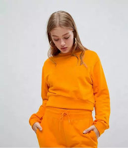 Ensemble 2 pièces personnalisé pour femme : veste zippée et pantalon évasé ajusté, survêtement de jogging avec sweat à capuche et pantalon de survêtement - Product Image 2