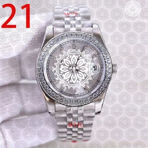 Montre de luxe pour femme Charm Jewellis en acier inoxydable, boîtier rond, cadran de 30 mm, lunette en or rose, accent diamant, affichage analogique de la date - Product Image 3