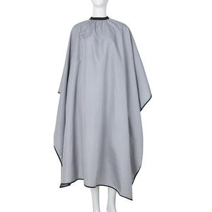 Cape de coiffure imperméable avec logo personnalisé, vente en gros de capes de barbier personnalisées - Product Image 4